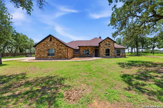 156 Woodlands Dr, La Vernia, TX 78121 - #2