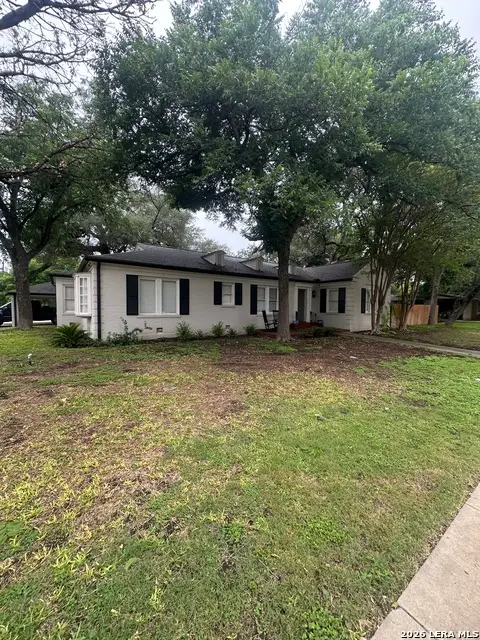 401 N High St, Uvalde, TX 78801 - #1