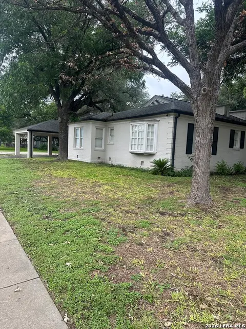 401 N High St, Uvalde, TX 78801 - #3