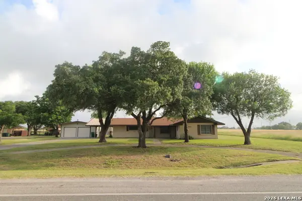 15651 Fm 463, Lytle, TX 78052