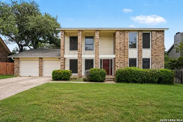 18030 Summer Knoll Dr, San Antonio, TX 78258