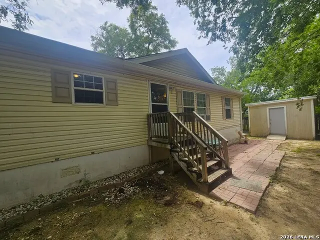 219 Lopez, Seguin, TX 78155 - #1