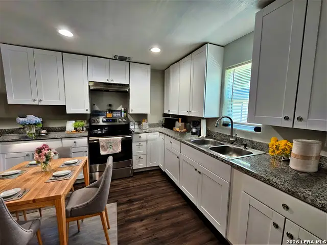 415 N Erskine, Seguin, TX 78155 - #3
