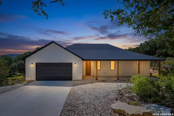 750 La Paloma Dr, Canyon Lake, TX 78133