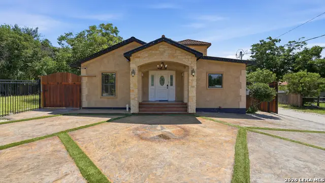 295 N West End Ave, New Braunfels, TX 78130 - #3