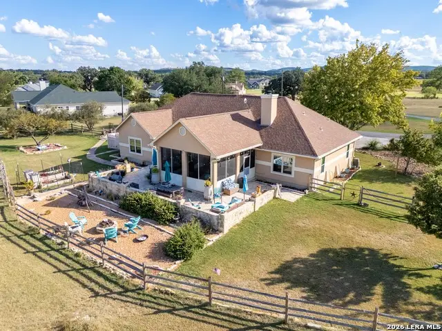 212 Antler Cir, Bandera, TX 78003 - #1