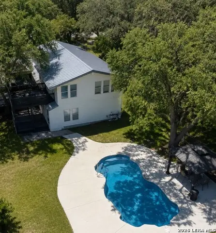 1303 Canyon Edge, Canyon Lake, TX 78133