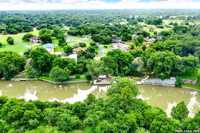 48 River Oak Dr, Seguin, TX 78155 - #2