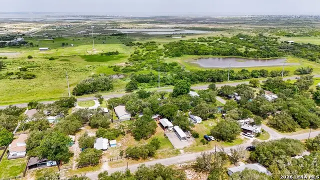 119 Donnie Dr, Rockport, TX 78382 - #3