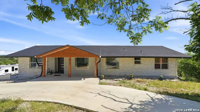 6715 E Queens Crown St, San Antonio, TX 78233 - #2