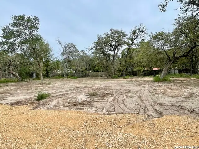 204 Hickory Hill Dr, La Vernia, TX 78121 - #2