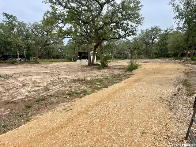 204 Hickory Hill Dr, La Vernia, TX 78121 - #3
