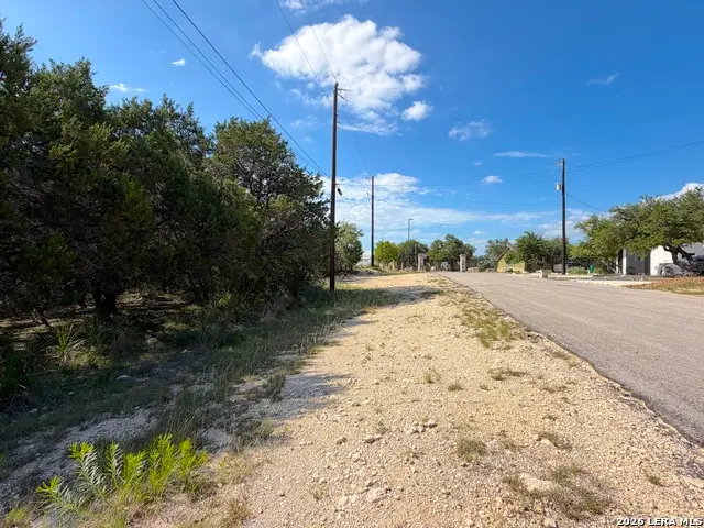 2021 Ronda Ct, Canyon Lake, TX 78133 - #2