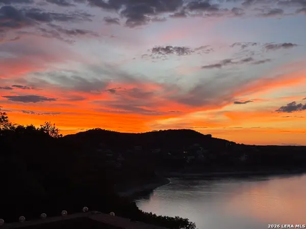1601 Larson Dr #UNIT 2, Canyon Lake, TX 78133