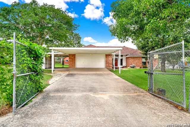 124 Country Gardens, La Vernia, TX 78121 - #3