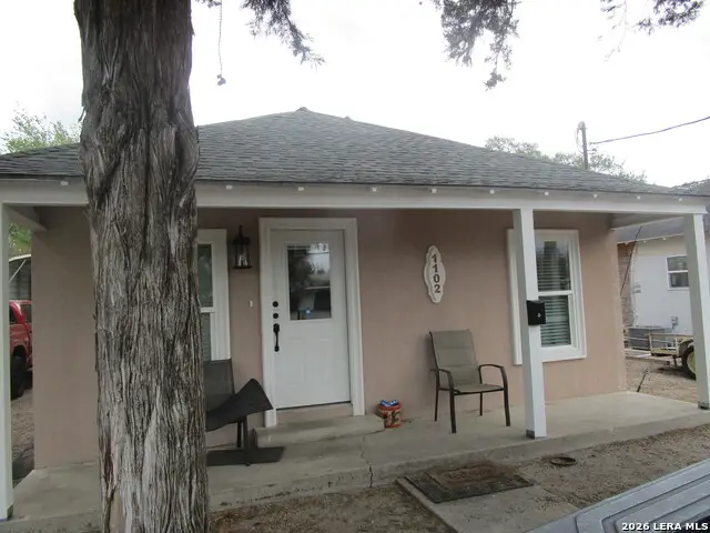 1102 N Saint Marys St, Beeville, TX 78102 - #1