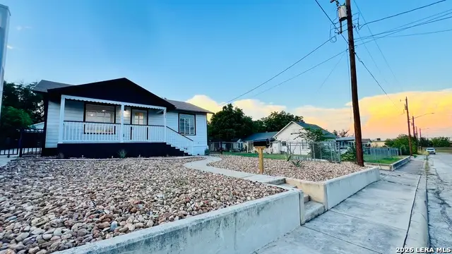 2323 E Crockett St, San Antonio, TX 78202 - #3