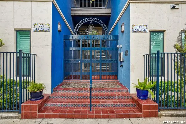 221 Lexington Ave #106, San Antonio, TX 78215 - #3