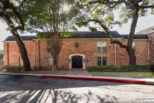 7500 Callaghan Rd #APT 135, San Antonio, TX 78229