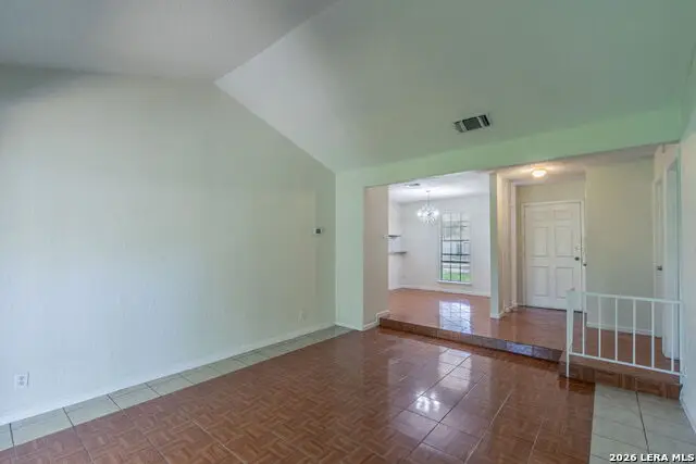 129 Meadow Dr, Converse, TX 78109 - #3