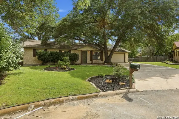 303 Castle Ct, Converse, TX 78109