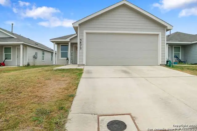 5875 Coahulia Rdg, Seguin, TX 78155 - #1