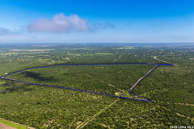 000 Private Road 5754, Castroville, TX 78009 - #1