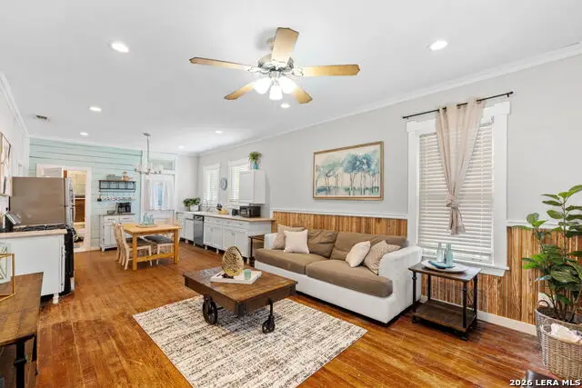 103 Saint Charles, San Antonio, TX 78202 - #1
