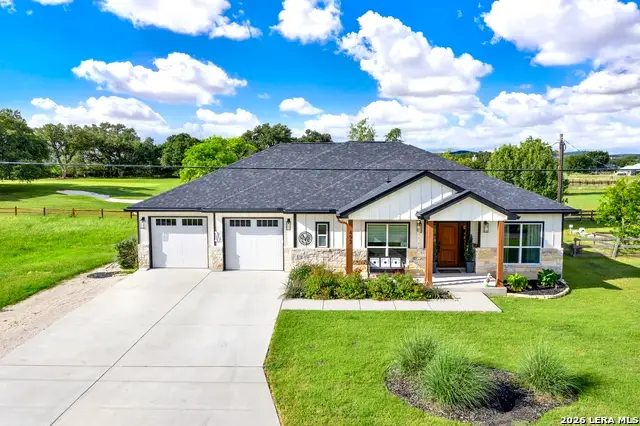 492 Spanish Grant Cir, Bandera, TX 78003 - #3