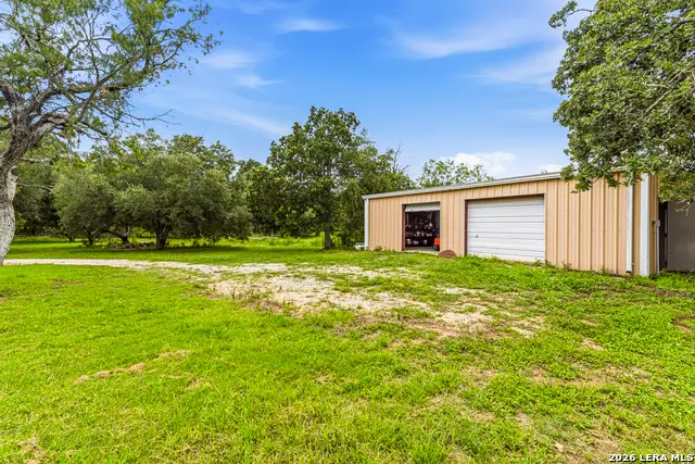 610 Blue Creek, La Vernia, TX 78121 - #1