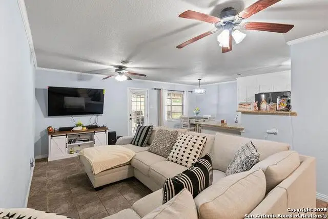 1404 Las Palmas, Beeville, TX 78102 - #3