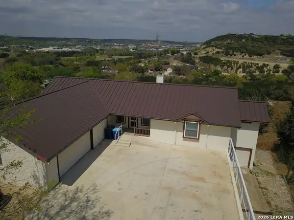 1208 Cypress Creek Rd, Kerrville, TX 78028