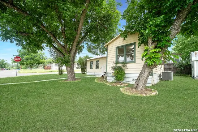 414 Orange, New Braunfels, TX 78130 - #3