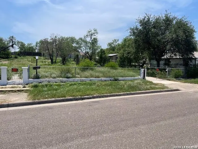 969 Ave D, Eagle Pass, TX 78852 - #2