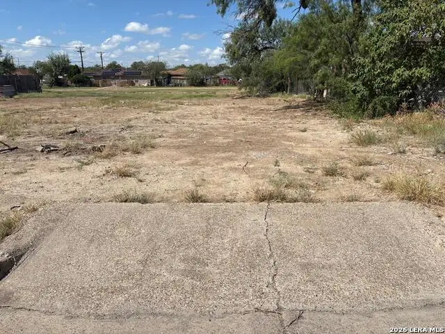 933 Concho, Eagle Pass, TX 78852 - #1