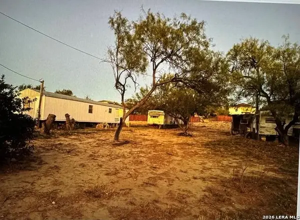 1080 Progreso, Eagle Pass, TX 78885