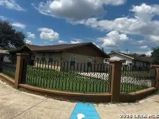 1203 N Bibb Ave, Eagle Pass, TX 78852 - #1