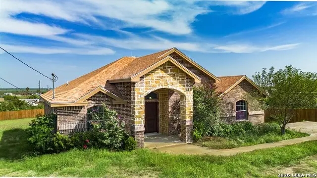 218 View Dr, Eagle Pass, TX 78852 - #2