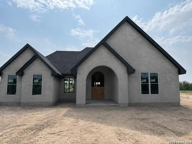 704 Encinal Dr, Eagle Pass, TX 78852 - #1