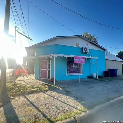 1001 Arlington, Eagle Pass, TX 78852