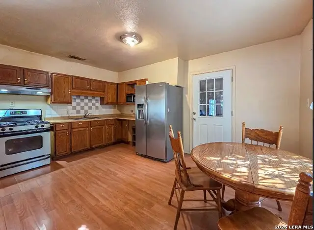 1394 Erline Dr, Eagle Pass, TX 78852 - #2