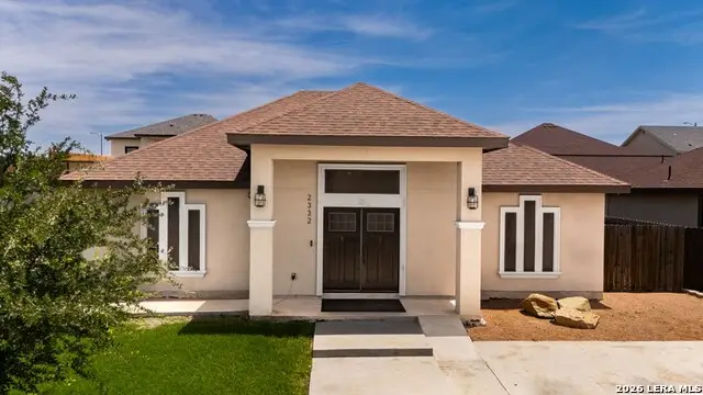 2332 Rio Sabinas Dr., Eagle Pass, TX 78852 - #2