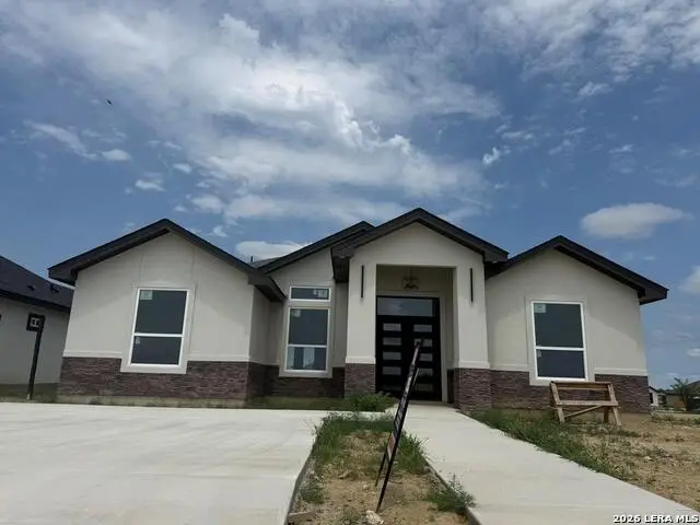 3177 Mauricio Libson Blvd, Eagle Pass, TX 78852 - #1
