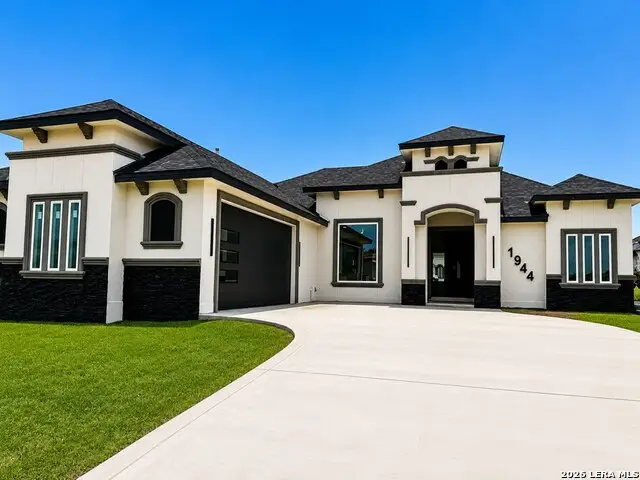 1944 Emery Dr., Eagle Pass, TX 78852 - #3