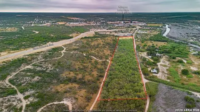 658 Riverside Dr, Eagle Pass, TX 78852 - #1