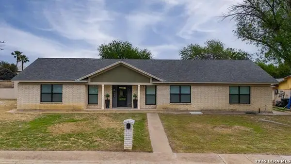 924 Vista Hermosa Drive, Eagle Pass, TX 78852