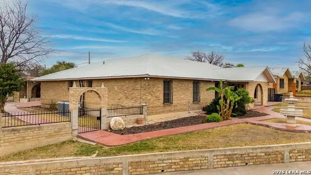1815 Willams St, Eagle Pass, TX 78852 - #2