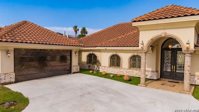 2298 San Juan Dr, Eagle Pass, TX 78852 - #2