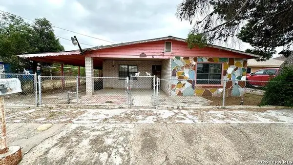 838 Medina Street, Eagle Pass, TX 78852