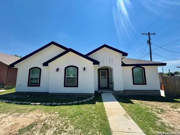 698 Paco St, Eagle Pass, TX 78852